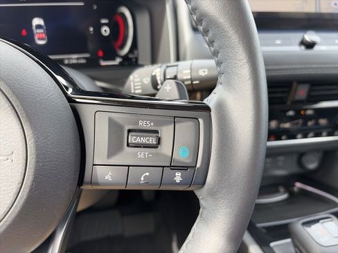 Certified 2024 Nissan Rogue SL w/ SL Premium Package FWD image 16