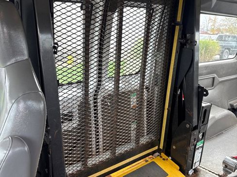 Used 2013 Ford E-350 and Econoline 350 Extended Super Duty w/ PWR Group image 22