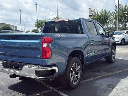 Used 2024 Chevrolet Silverado 1500 LT AWD/4WD image 7