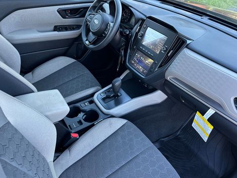 Used 2025 Subaru Forester image 17