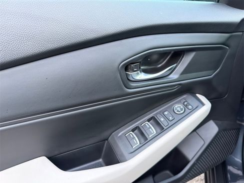 Used 2024 Honda Accord EX image 31