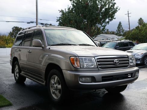 Used 2004 Toyota Land Cruiser image 7