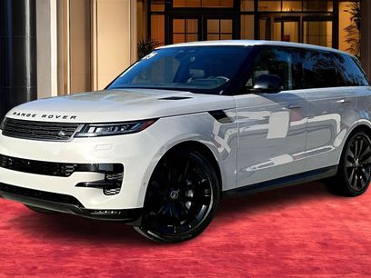 Used 2025 Land Rover Range Rover Sport SE