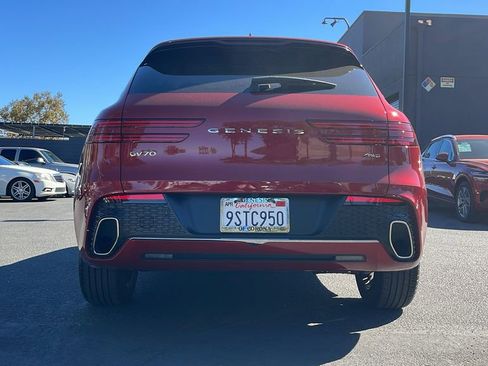 Used 2025 Genesis GV70 2.5T image 10