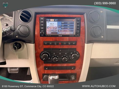 Used 2008 Jeep Commander Overland image 23