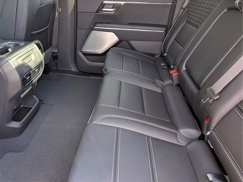 New 2025 GMC Sierra EV Denali image 15