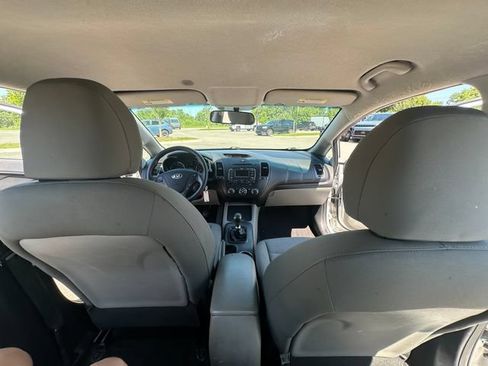 Used 2016 Kia Forte LX FWD image 23