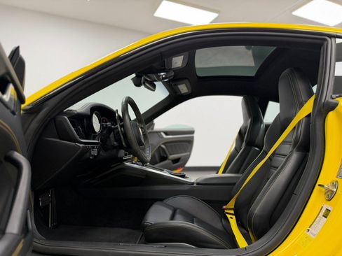 Used 2022 Porsche 911 Turbo S AWD/4WD image 37