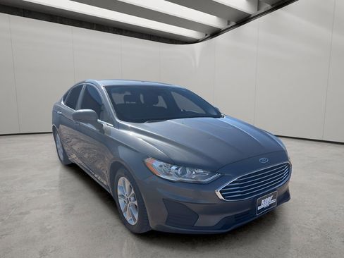 Used 2019 Ford Fusion SE FWD image 7