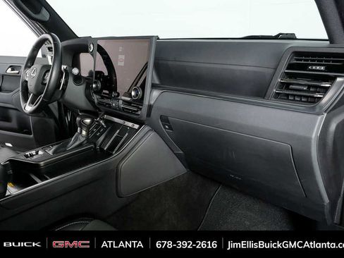Used 2024 Lexus GX 550 w/ Accessory Package (2T) AWD/4WD image 23
