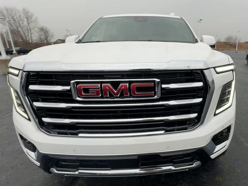 New 2026 GMC Yukon XL Elevation image 3