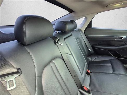 Used 2023 Hyundai Sonata Limited FWD image 17