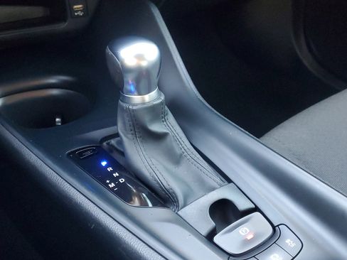 Used 2020 Toyota C-HR LE image 28