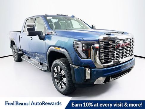 New 2026 GMC Sierra 2500 Denali w/ Technology Package AWD/4WD image 1