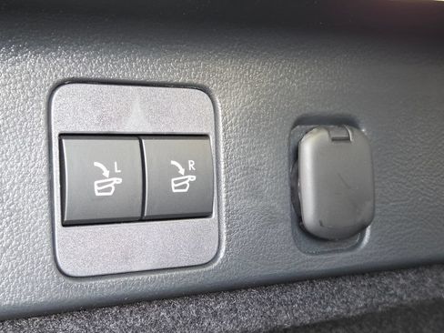 Used 2025 Lexus RX 350 w/ Convenience Package AWD/4WD image 31