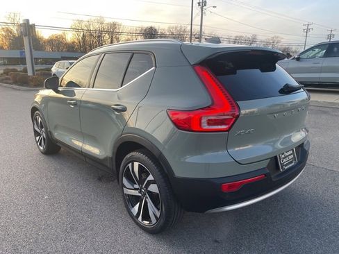 Certified 2023 Volvo XC40 B5 Plus w/ Driver Assist Package image 2