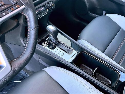 Used 2021 Nissan Kicks SR w/ SR Premium Package FWD image 15