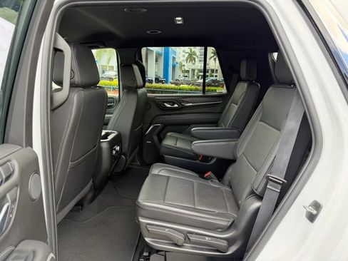 Used 2023 GMC Yukon Denali AWD/4WD image 13