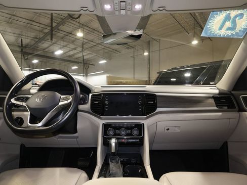 Used 2021 Volkswagen Atlas SEL image 28