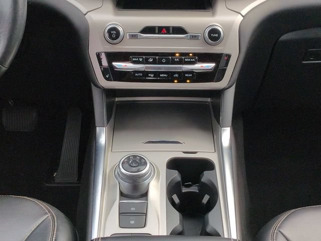 Used 2023 Ford Explorer XLT w/ Equipment Group 202A RWD image 19