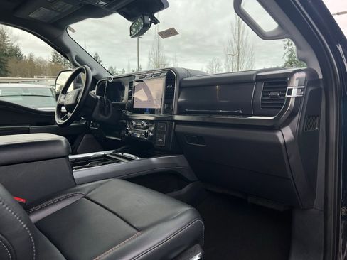 Used 2024 Ford F350 Lariat w/ Lariat Ultimate Package image 17