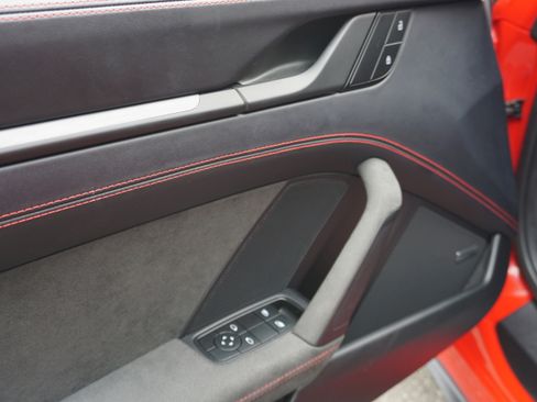 Certified 2025 Porsche 911 GT3 RWD image 21