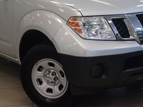 Used 2013 Nissan Frontier S w/ S Preferred Pkg RWD image 9