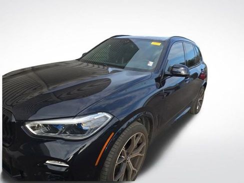 Used 2019 BMW X5 xDrive40i w/ M Sport Package image 3