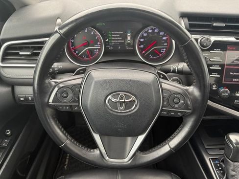 Used 2018 Toyota Camry XSE FWD image 24