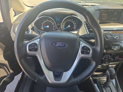 Used 2014 Ford Fiesta SE w/ Equipment Group 201A FWD image 17