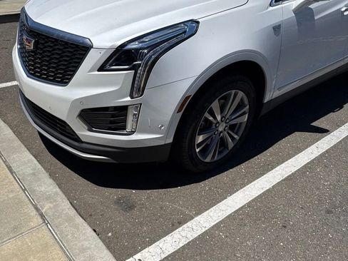 Used 2023 Cadillac XT5 Premium Luxury w/ Technology Package FWD image 1