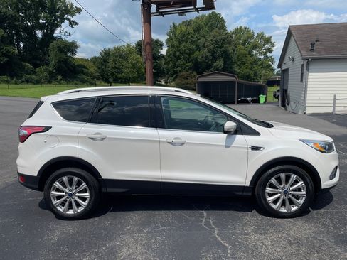 Used 2017 Ford Escape Titanium FWD image 7