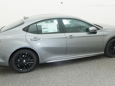 New 2026 Toyota Camry SE FWD image 10