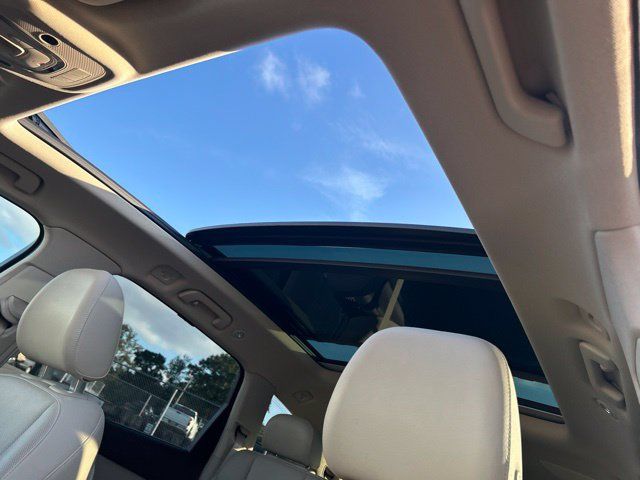 Used 2017 Audi Q7 3.0T Prestige AWD/4WD image 23