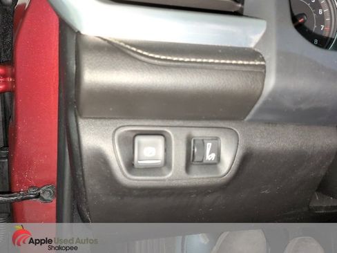 Used 2021 GMC Acadia SLT w/ Elevation Edition image 29