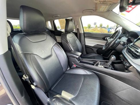 Used 2022 Jeep Compass Limited AWD/4WD image 30