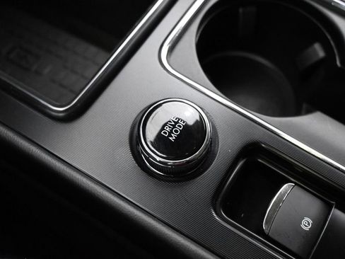 New 2026 Lincoln Corsair Premiere image 33