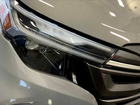 Certified 2025 Subaru Forester Limited image 26