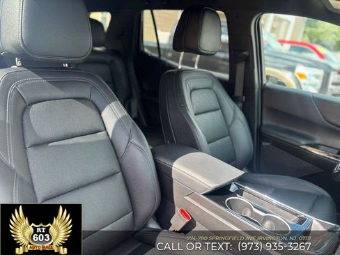 Used 2025 Chevrolet Equinox LT w/ Convenience Package II AWD/4WD image 16