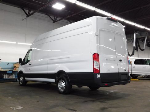 Used 2023 Ford Transit 250 148 High Roof Extended AWD w/ Load Area Protection Package image 7