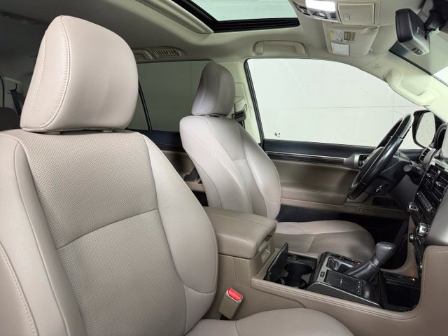 Used 2022 Lexus GX 460 Premium w/ Premium Package AWD/4WD image 20