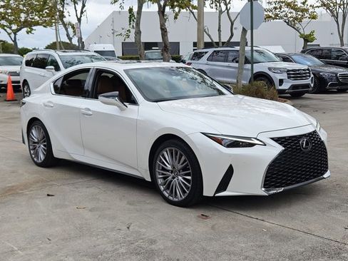 Used 2022 Lexus IS 300 AWD w/ Premium Package image 3