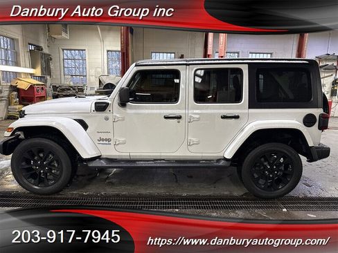 Used 2021 Jeep Wrangler Unlimited Sahara w/ Cold Weather Group image 3