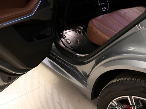 Certified 2024 BMW X5 xDrive50e w/ M Sport Package image 30