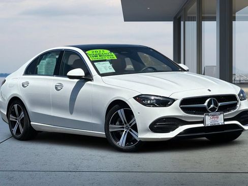 Used 2025 Mercedes-Benz C 300 4MATIC Sedan image 3