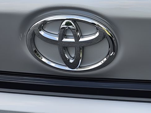 Certified 2025 Toyota Corolla SE FWD image 26