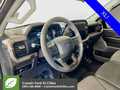 Used 2024 Ford F150 XL RWD image 3