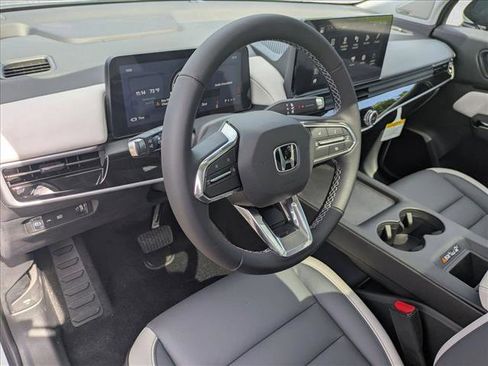 New 2026 Honda Prologue Touring image 3