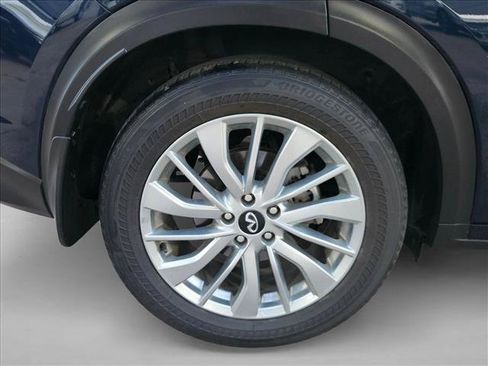 Used 2023 INFINITI QX50 Luxe FWD image 19