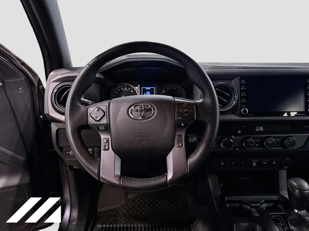 Used 2022 Toyota Tacoma TRD Off-Road w/ Technology Package AWD/4WD image 22